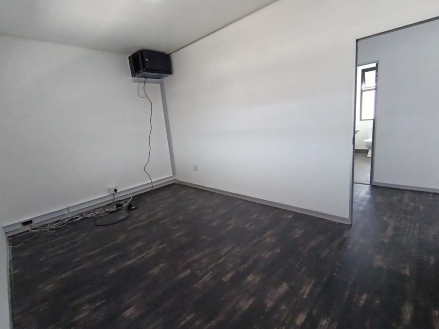 To Let commercial Property for Rent in Lorraine Eastern Cape
